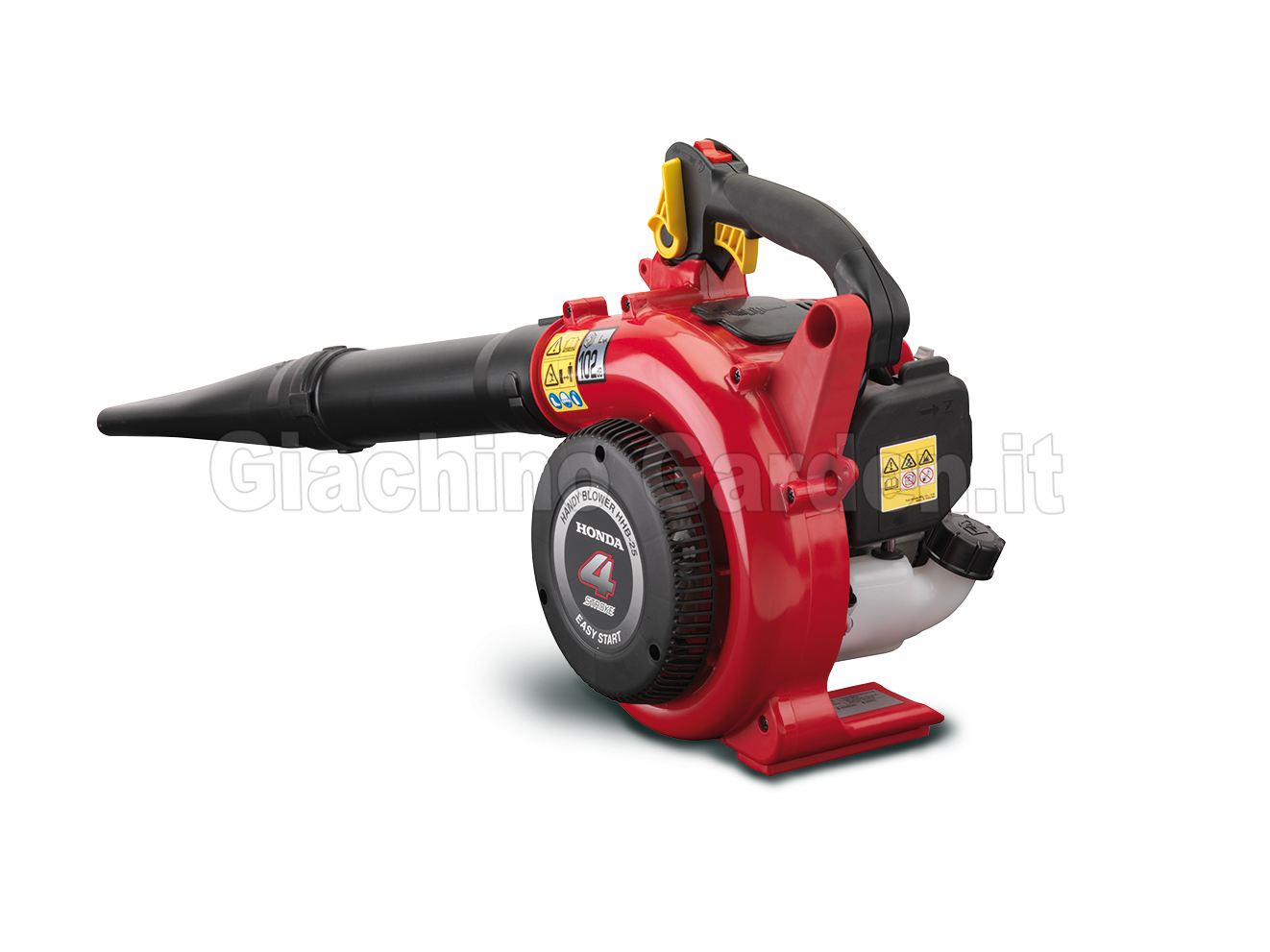 Soffiatore a scoppio Honda HHB25 rosso con motore a 4 tempi, visto dal lato sinistro con il tubo di soffiaggio rivolto a sinistra, griglia della ventola nera in evidenza e adesivi di sicurezza gialli, isolato su sfondo bianco.