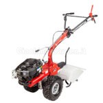 Motocoltivatore Eurosystems P70 EVO con accessorio fresa posteriore e motore Briggs & Stratton 850PXI su sfondo bianco