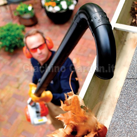 Soffiatore STIHL BG 86 a scoppio, vista laterale con bocchetta tonda montata