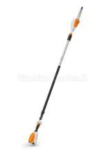Sramatore telescopico a batteria STIHL HTA 86 per potatura rami alti su sfondo bianco.