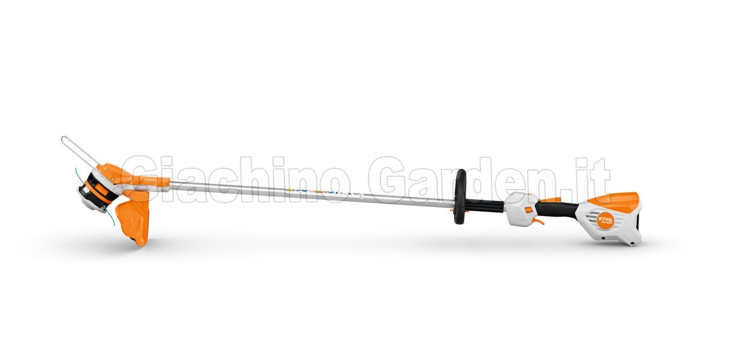 Tagliabordi a batteria STIHL FSA 60 R, vista laterale orizzontale su sfondo bianco