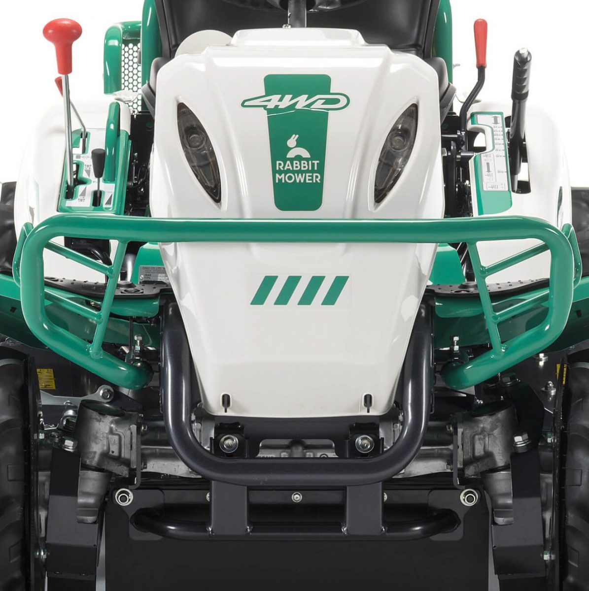 Trattorino professionale Rabbit Mower 4WD con struttura rinforzata e design compatto per lavori gravosi