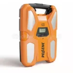 Batteria multifunzionale ultrasottile Pellenc ULiB 750 al litio per elettroutensili professionali, vista prospettica con display digitale e scocca arancione.