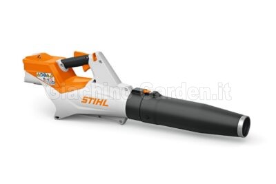 Soffiatore a batteria Stihl BGA 60 fotografato in prospettiva dall'alto su sfondo bianco.