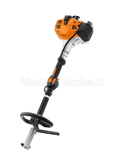 Motore multifunzione Kombi a scoppio STIHL KM 94 RC-E con impugnatura circolare ad arco, leva di comando ergonomica e giunto ad innesto rapido per attrezzi intercambiabili.