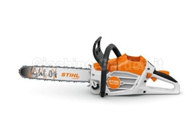 Motosega a batteria Stihl MSA 260 C-O vista laterale sinistra con barra Light 04 su sfondo bianco