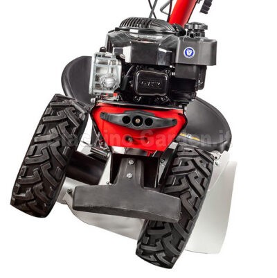 Dettaglio del kit motore basculante Eurosystems P70 EVO con motore Loncin a valvole in testa OHV e ruote pneumatiche tassellate