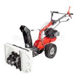 Turboneve a scoppio Eurosystems P70 EVO con accessorio fresa spazzaneve a doppio stadio e camino orientabile su sfondo bianco