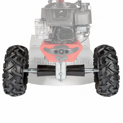 Dettaglio del kit allargamento carreggiata per Eurosystems P70 EVO con distanziali asse ruote e motore a scoppio 223cc